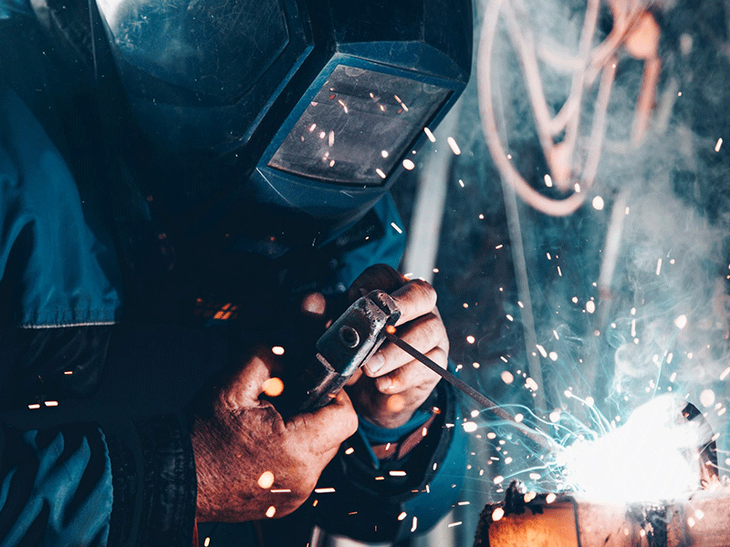 travail de soudure en usine industrie