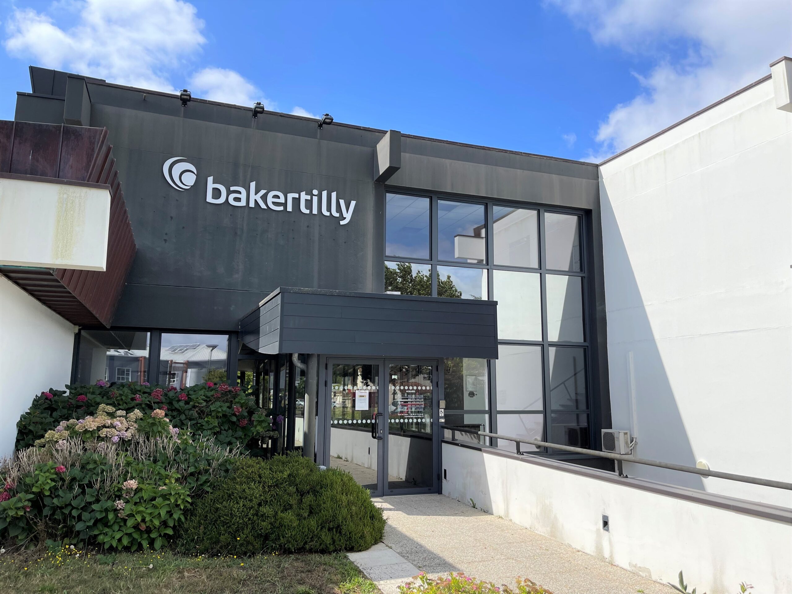 vue extérieure bureau baker tilly cholet