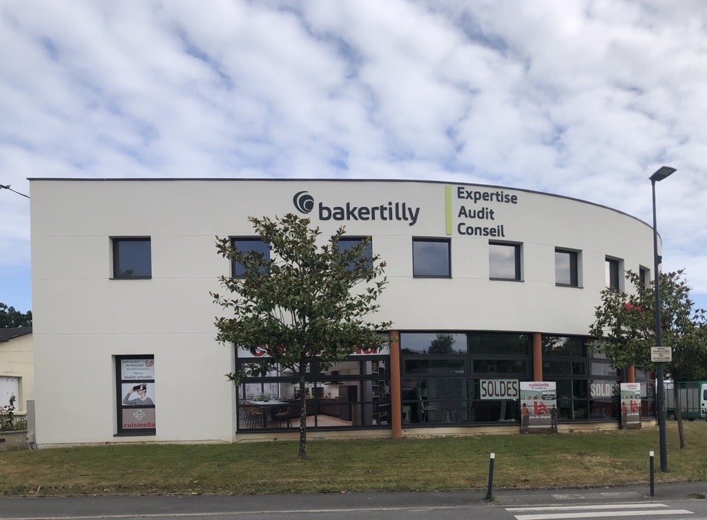 vue extérieure bureau baker tilly hennebont