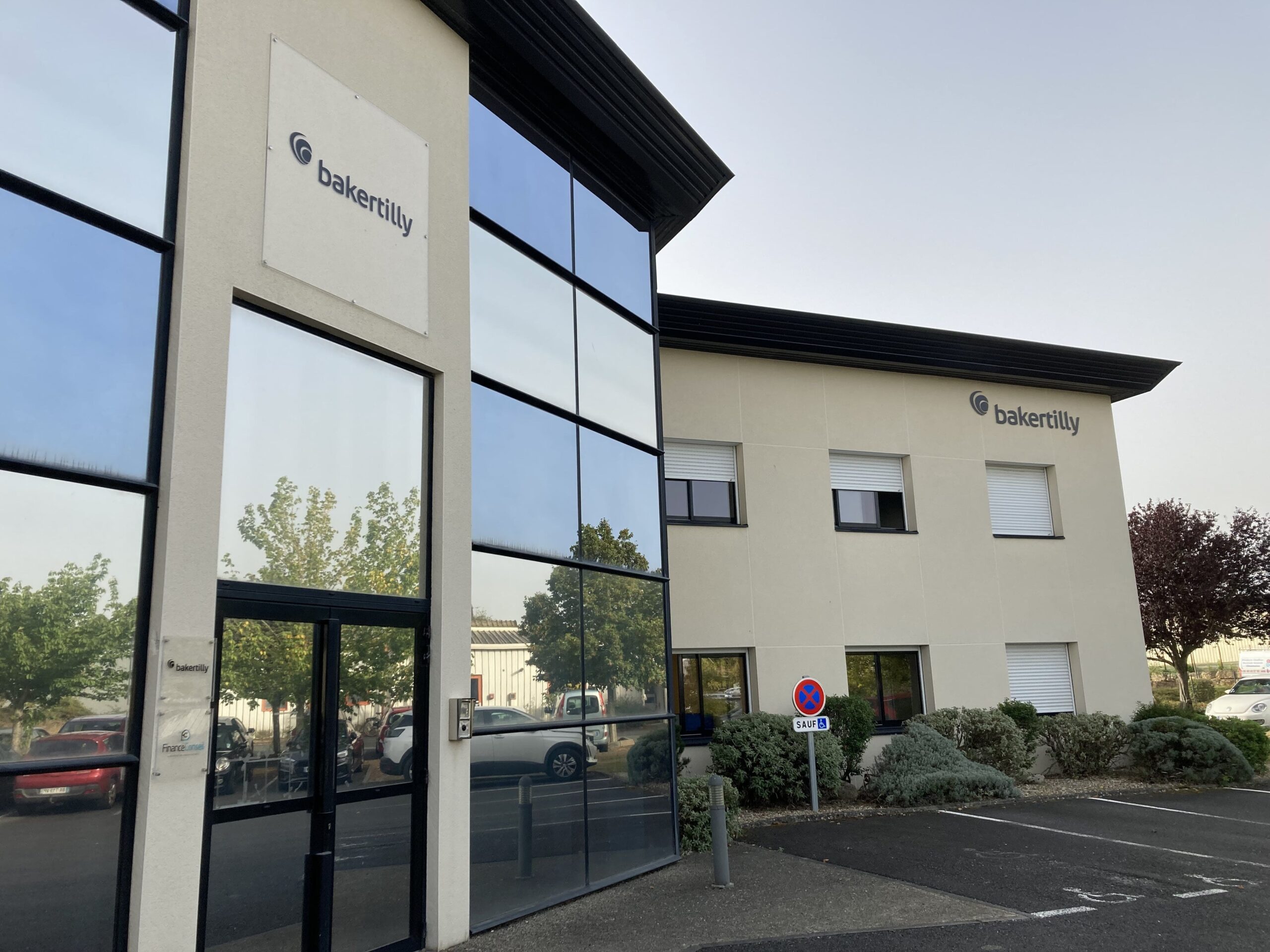 vue extérieure bureau baker tilly poitiers